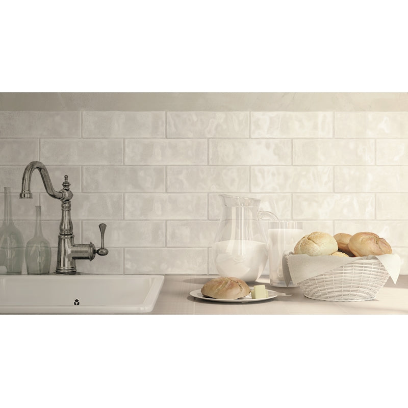 Borgo White Crackle Gloss 2.5" x 8"