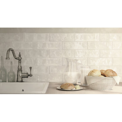 Borgo White Crackle Gloss 2.5" x 8"
